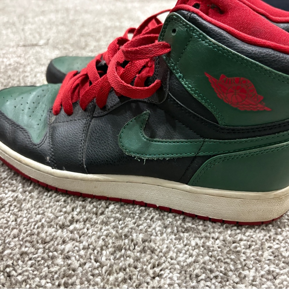 Nike High-Top Sneakers in Black, Green, and Red